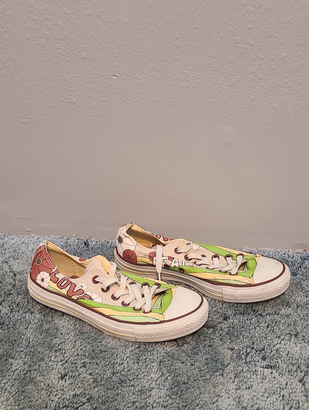 Converse Peace & Love Floral Low-Top Sneakers in Green & Pink, Womens 8